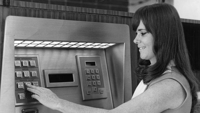 2 9 1969 Debut Mesin Atm Pertama Di As Global Liputan6 Com