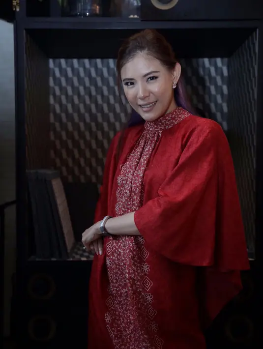 Berkaca pada tahun lalu, yang memiliki banyak kekurangan, pada tahun ini, pemeran 39 tahun itu berharap lebih baik dari tahun kemarin. Dan lebih aktif lagi. (Galih W. Satria/Bintang.com)