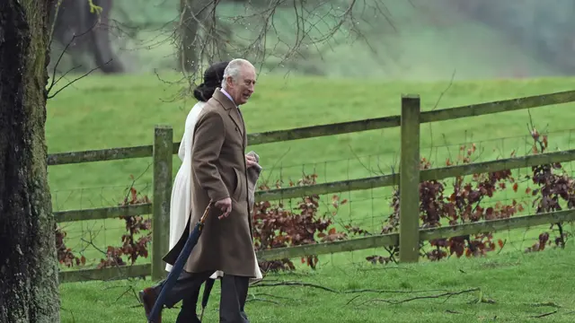 Raja Charles di Sandringham Estate pada 11 Februari 2024. (JUSTIN TALLIS / AFP)
