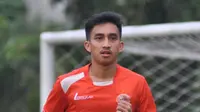 Gelandang anyar Persija Jakarta, Fitra Ridwan, bergabung untuk memperkuat Macan Kemayoran di putaran kedua Liga 1 2017. (Dok. Persija Jakarta)