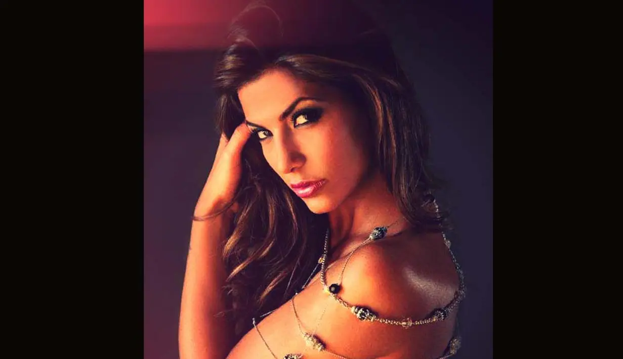 Roberta Morise, wanita seksi ini merupakan pacar barunya Fabio Quagliarella (Istimewa) 