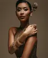 Miss Supranational Indonesia 2026 Agnes Rahajeng mengenakan gaun rancangan Hian Tjen. (dok. Instagram @officialputeriindonesia Fotografer @andrarmd)