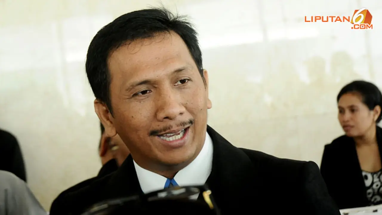 gede-pasek-130411b.jpg