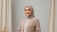9 Cardigan Panjang Wanita Muslimah Model Terbaru, Pilihan Gaya Terkini