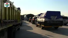 Antrean panjang kendaraan terjadi di ruas Tol Cipali, Gerbang Tol Palimanan, Kabupaten Cirebon.
