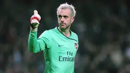 Arsenal&#039;s Spanish goalkeeper Manuel Almunia during their Champions League match against AS Roma at Emirates football stadium, in London on February 24, 2009. AFP PHOTO/Carl de Souza 