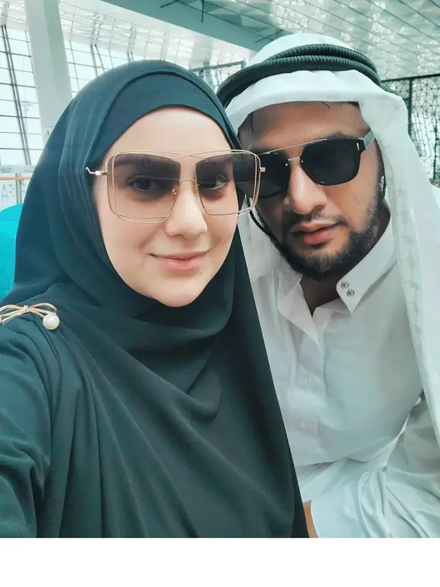 Irish Bella dan Ammar Zoni Pilih Umrah saat Pergantian Akhir Tahun, Ini 7 Momen Keduanya