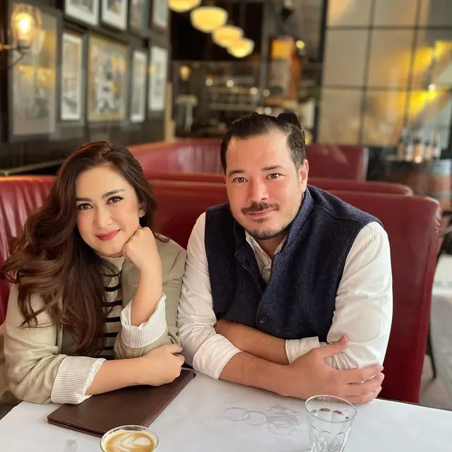 Nafa Urbach dan Zack Lee