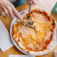 ilustrasi resep pizza/copyright Unsplash/Humphrey Muleba