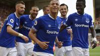 Richarlison mencetak dua gol pada laga resmi pertamanya untuk Everton. (doc. Everton FC)