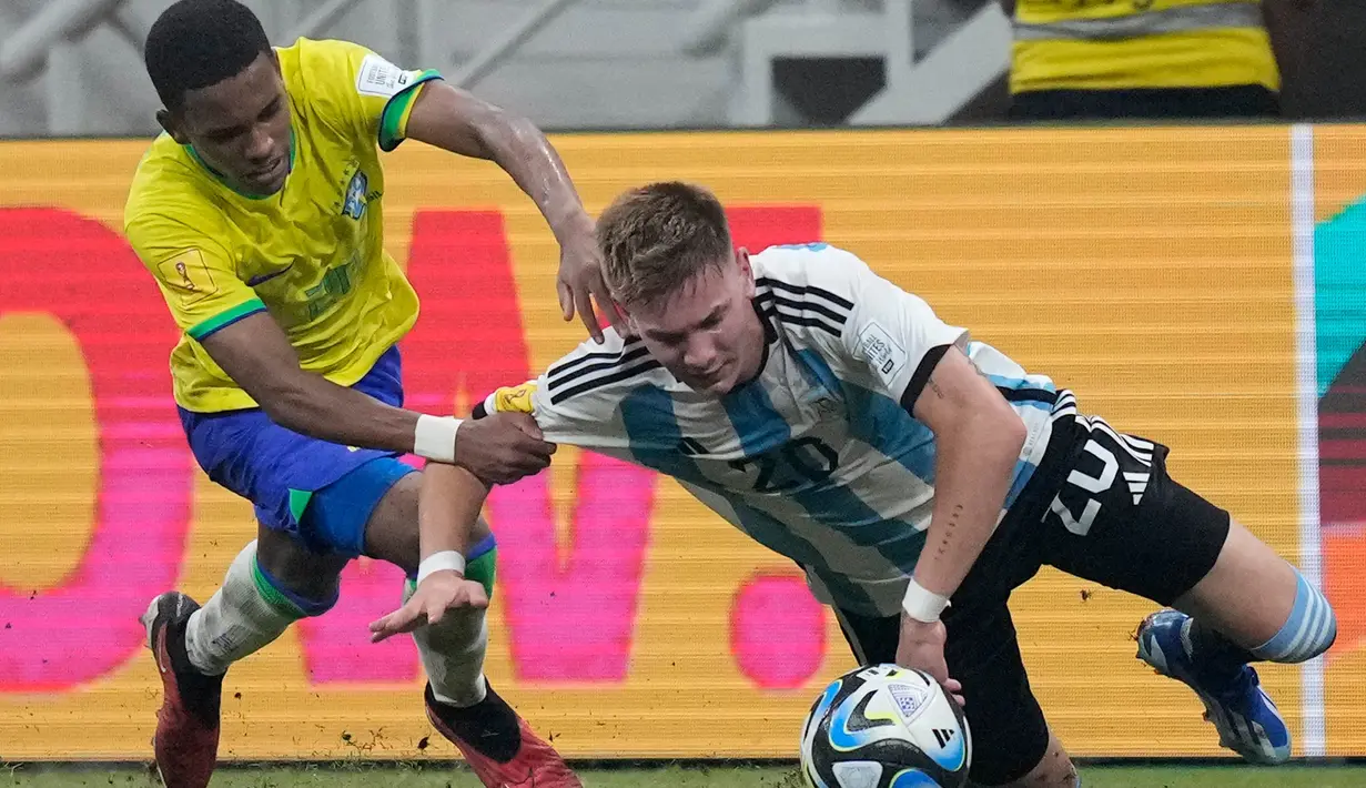 Kemenangan Argentina U-17 memupus harapan Brasil untuk bisa mempertahankan gelar Juara Dunia U-17. (AP Photo/Achmad Ibrahim)