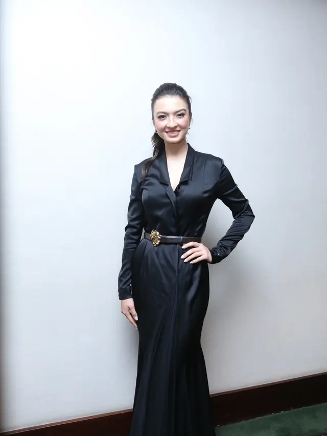 [Fimela] Raline Shah