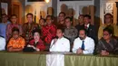 Presiden RI, Joko Widodo bersama pimpinan partai politik pendukung saat mendeklarasikan Calon Cawapres di Pilpres 2019, Jakarta, Kamis (9/8). Jokowi resmi menggandeng Ma'ruf Amin sebagai cawapres di Pilpres 2019. (Merdeka.com/Imam Buhori)