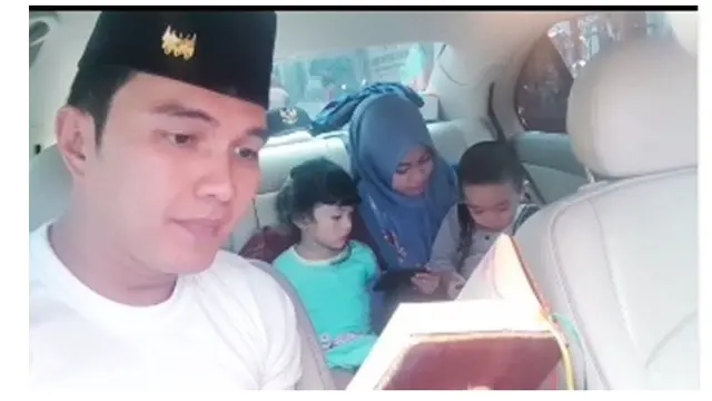 5 Potret Kebersamaan Anak Aldi Taher dan Calon Istrinya, Sudah Akrab