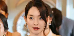 Shin Min Ah sebagai Navier di The Remarried Empress. (Disney+)