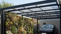 7 Desain Carport Minimalis dengan Tanaman Pembatas, Privasi Terjaga Tapi Tetap Hijau