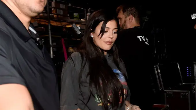 Benarkah Kylie Jenner Diam-diam Rayakan Baby Shower? - Entertainment