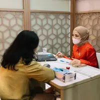 Tidak sedikit perempuan yang terjebak dengan mitos perawatan kulit, ini yang perlu dikonsultasikan ke ahlinya (ERHA Ultimate)