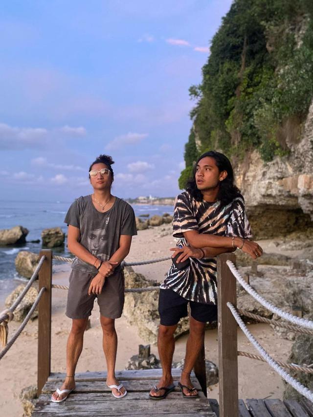 8 Potret Kompak Giorgino Abraham dan Sang Adik Lorenzo, Sibling Goals