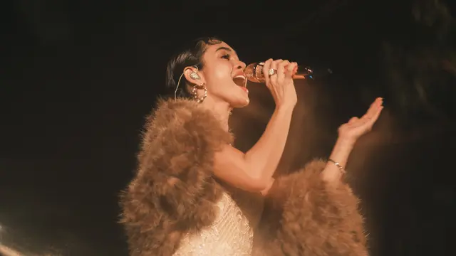 Andien akan merilis album pertamanya Bisikan Hati dalam versi digital setelah 23 tahun dirilis. (Foto: Istimewa)(Foto: Istimewa)