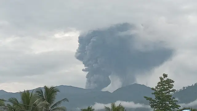 Gunung Dukono