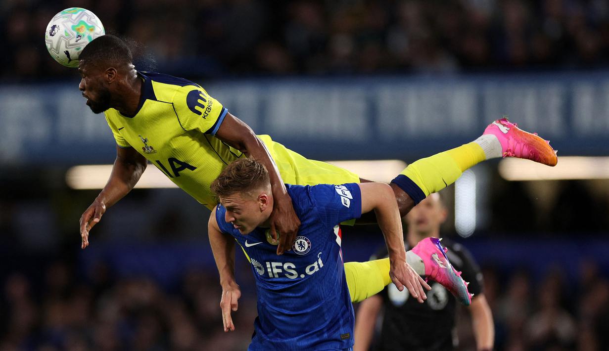 Tottenham Hotspur belum mampu lepas dari bayang-bayang degradasi dari Liga Inggris musim 2025/2026 menyusul kekalahan mereka dari Chelsea pada Selasa (19/05/2026) waktu setempat. (AFP/Adrian Dennis)