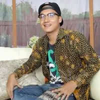 Pesona Egi John yang memesona (via istimewa)