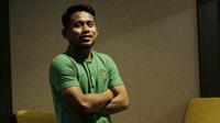 Pemain Timnas Indonesia, Andik Vermansah, saat ditemui di Hotel Grand Zuri, Jawa Barat, Minggu (4/11). Pemusatan latihan Timnas ini merupakan persiapan jelang Piala AFF 2018. (Bola.com/M Iqbal Ichsan)