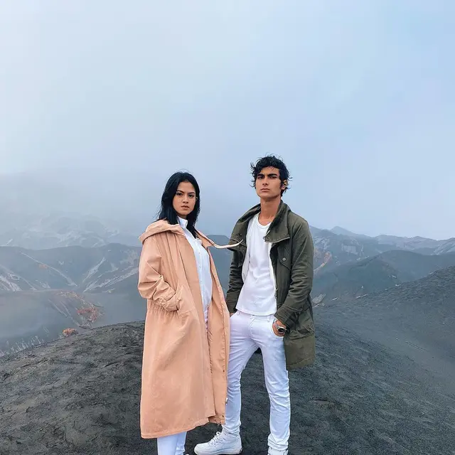 Berperan Jadi Pelakor, Ini 6 Potret Kebersamaan Hana Saraswati dan Cinta Brian