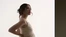 Jessica Mila bagikan potret maternity shoot terbaru. Deretan dress flowy dan cantik jadi sorotan. [Foto: Instagram/ Jessica Mila]