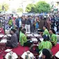 Pupuh Tabuh di Titik Nol Km Yogyakarta menarik perhatian wisatawan. (Foto: Ardhike Indah/KRjogja.com)