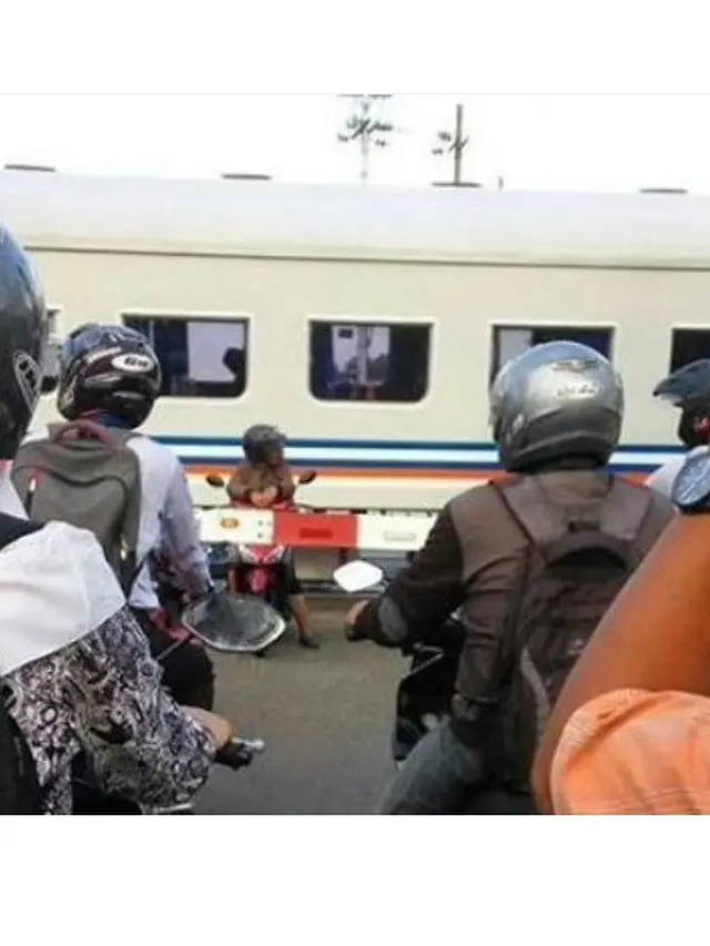 Kelakuan nyeleneh (Sumber: 1cak)