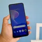 Tampak depan HP Android Realme C33. (Liputan6.com/ Agustinus Mario Damar)