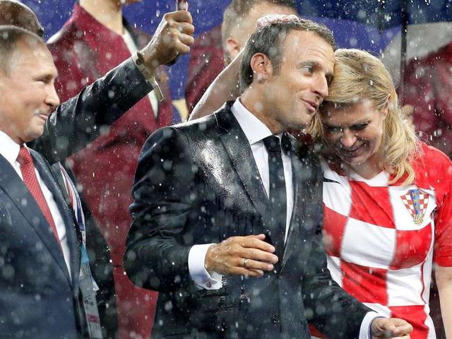 Pelukan Presiden Cantik Kroasia Di Piala Dunia 2018 Curi Hati Netizen Citizen6 Liputan6 Com