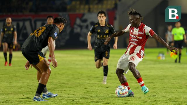 FOTO Persis Solo Vs Madura United