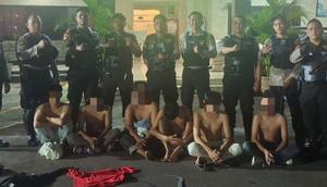 Petugas mengamankan enam terduga pelaku tawuran di Jakarta. ANTARA/HO-Humas Polres Metro Jakpus (Istimewa)