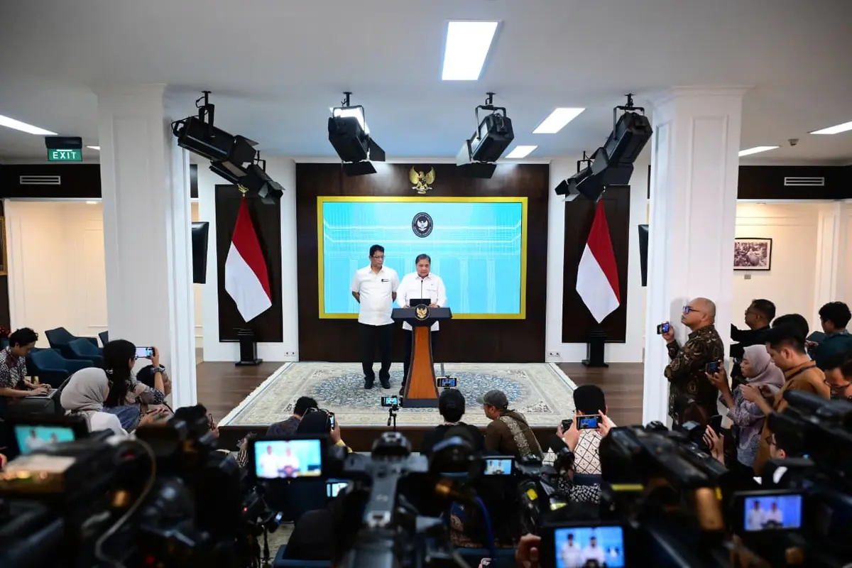 Konfrensi pengumuman paket ekonomi tahun 2025