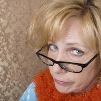 Pacar kamu pastinya suka sekali dengan hal-hal yang romantis dan mengejutkan, lalu bagaimana dengan ibu kamu?