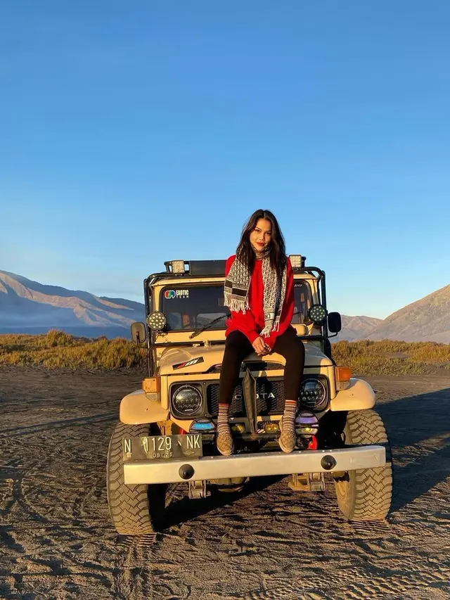 7 Potret DJ Katty Butterfly dan Anak Liburan ke Gunung Bromo, Mengaku Kagum