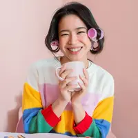 ilustrasi perempuan cantik/Ann Rodchua/Shutterstok