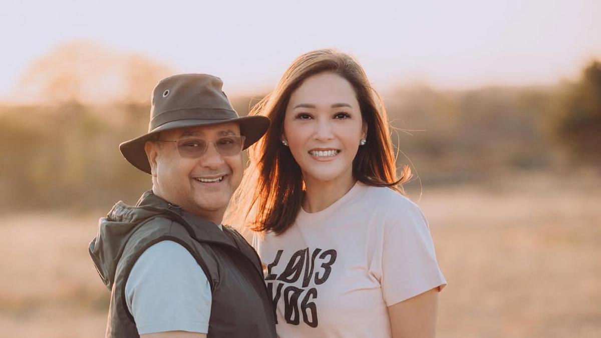 8 Gaya Maia Estianty dan Irwan Mussry Liburan di Luar Negeri, Elegan dan Berkelas ala Old Money