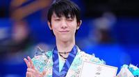 Hanyu menambah koleksi kemenangan dengan menyabet medali emas Olimpiade keduanya empat tahun kemudian di Olimpiade Musim Dingin 2018 di Pyeongchang, Korea Selatan. (Instagram/yuzuruoi).