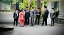 Presiden Joko Widodo berjalan kaki bersama Megawati Soekarnoputri, Prabowo Subianto, Airlangga Hartarto, Muhaimin Iskandar, Surya Paloh, Zulkifli Hasan, dan Suharso Monoarfa menuju Istana Negara untuk menghadiri pelantikan menteri dan wakil menteri, Jakarta, Rabu, 15 Juni 2022. (Foto: Laily Rachev - Biro Pers Sekretariat Presiden)