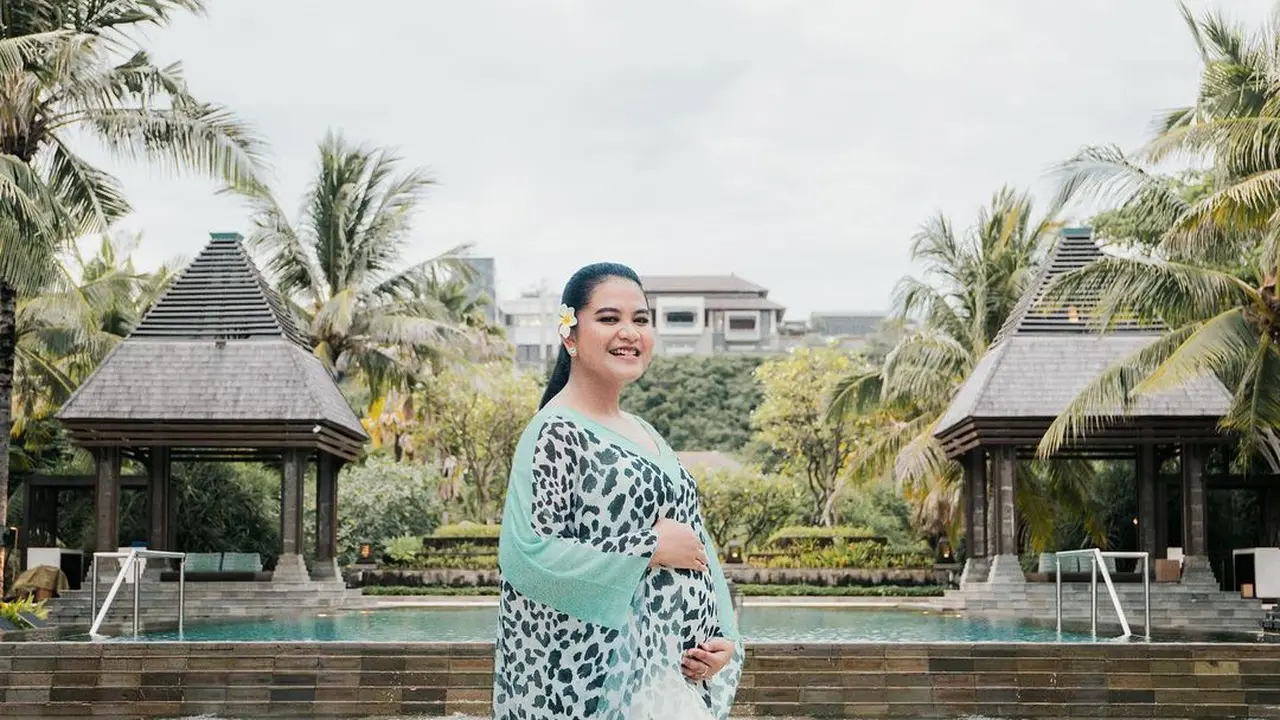 8 Potret Maternity Shoot Kahiyang Ayu di Resor Mewah Bali, Makin Cantik Dibalut Summer Outfit