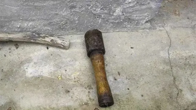 Granat Tangan Model Lama