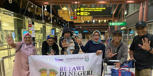 Dosen IMDE Ikuti Festival Sastera 2025 di Brunei Darussalam Untuk Perkenalkan Budaya Khas Indonesia