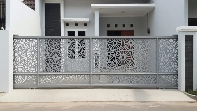 Pagar Rumah Anti Maling Berbahan Hollow Galvanis Kuat