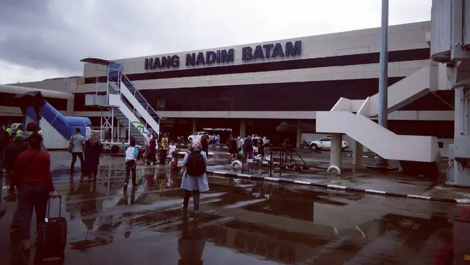 [Bintang] Jelang Imlek, Bandara Internasional Hang Nadim Dipenuhi Pemudik