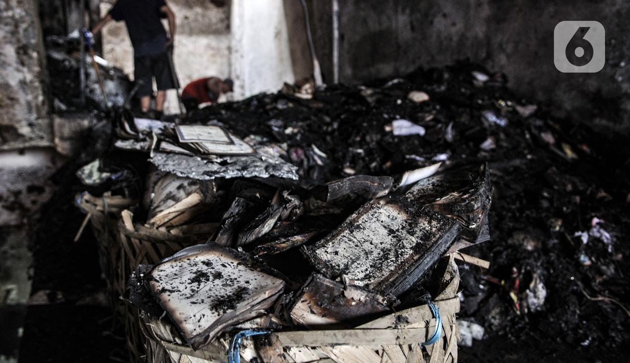 Foto Terbakar Toko Buku Senen Mulai Berbenah News Liputan6 Com