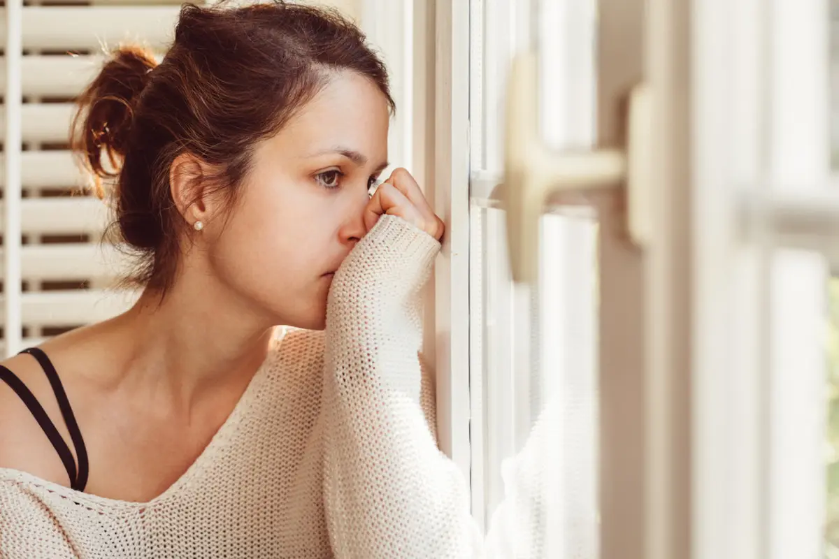 [Bintang] Bukan Posesif, 5 Zodiak Ini Memang Suka Khawatir Berlebihan